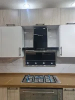 ⁦كيتشن برو - قوة الشفط 1400 م3/ساعة - عدد السرعات : 3 - شاشة ديجيتال - تحكم باللمس - تحكم بحركة اليد - تحكم بالصوت - تنظيف ذاتى - فلتر مع صفاية لتجميع الزيوت - AAS-9301⁩ - الصورة ⁦4⁩