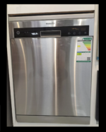 كيتشن برو - غسالة صحون عدد البرامج 6 برامج - عدد الاماكن 15 مكان - عدد الرفوف 3 رفوف - فتح باب الغسالة آتوماتك بعد الانتهاء من دورة الغسيل - ميزة قفل الأطفال - ميزة ضجيج منخفض - برنامج التنظيف الذاتي - W15D3A401K-FB0